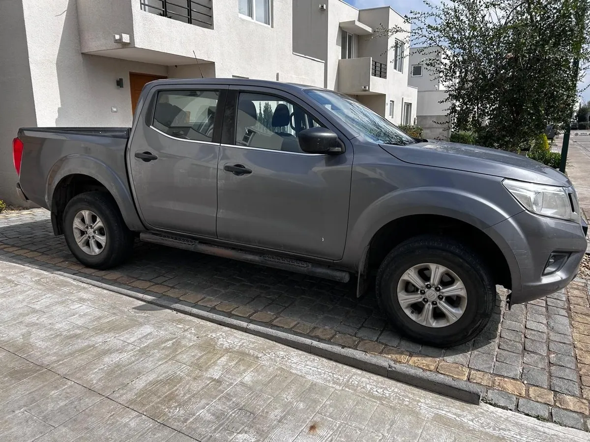 NISSAN NP300 2.5 Dc S Mt año 2018