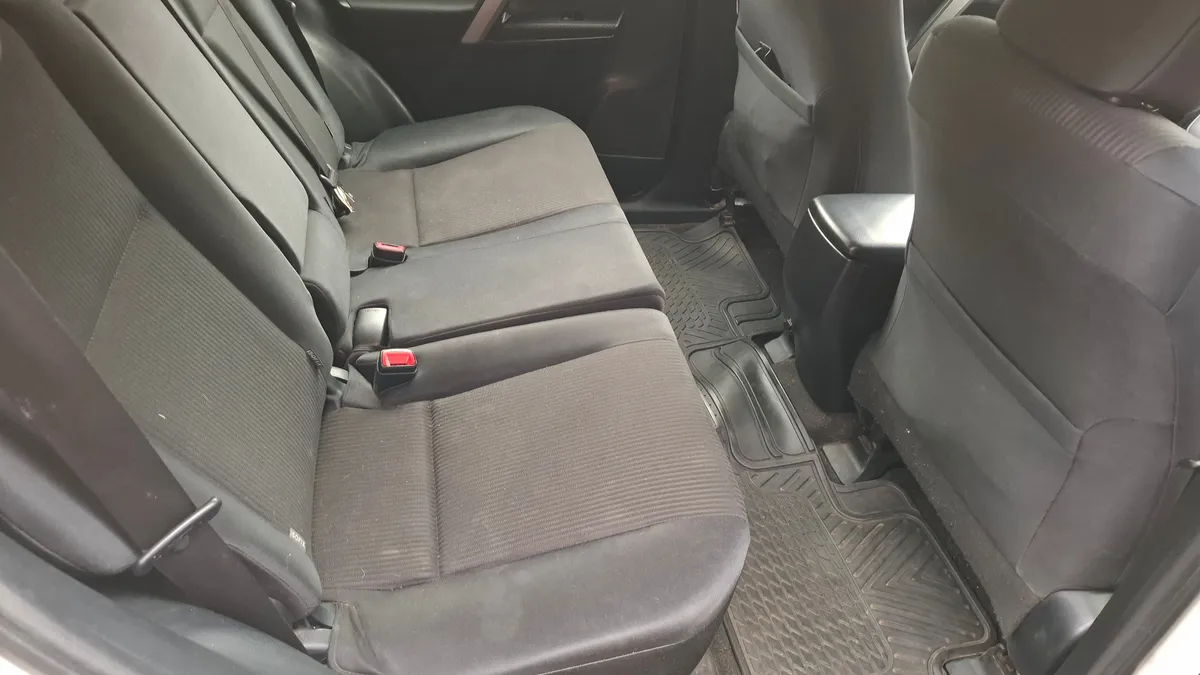 TOYOTA RAV4 2.5 Limited 7ab At 4x2 año 2016