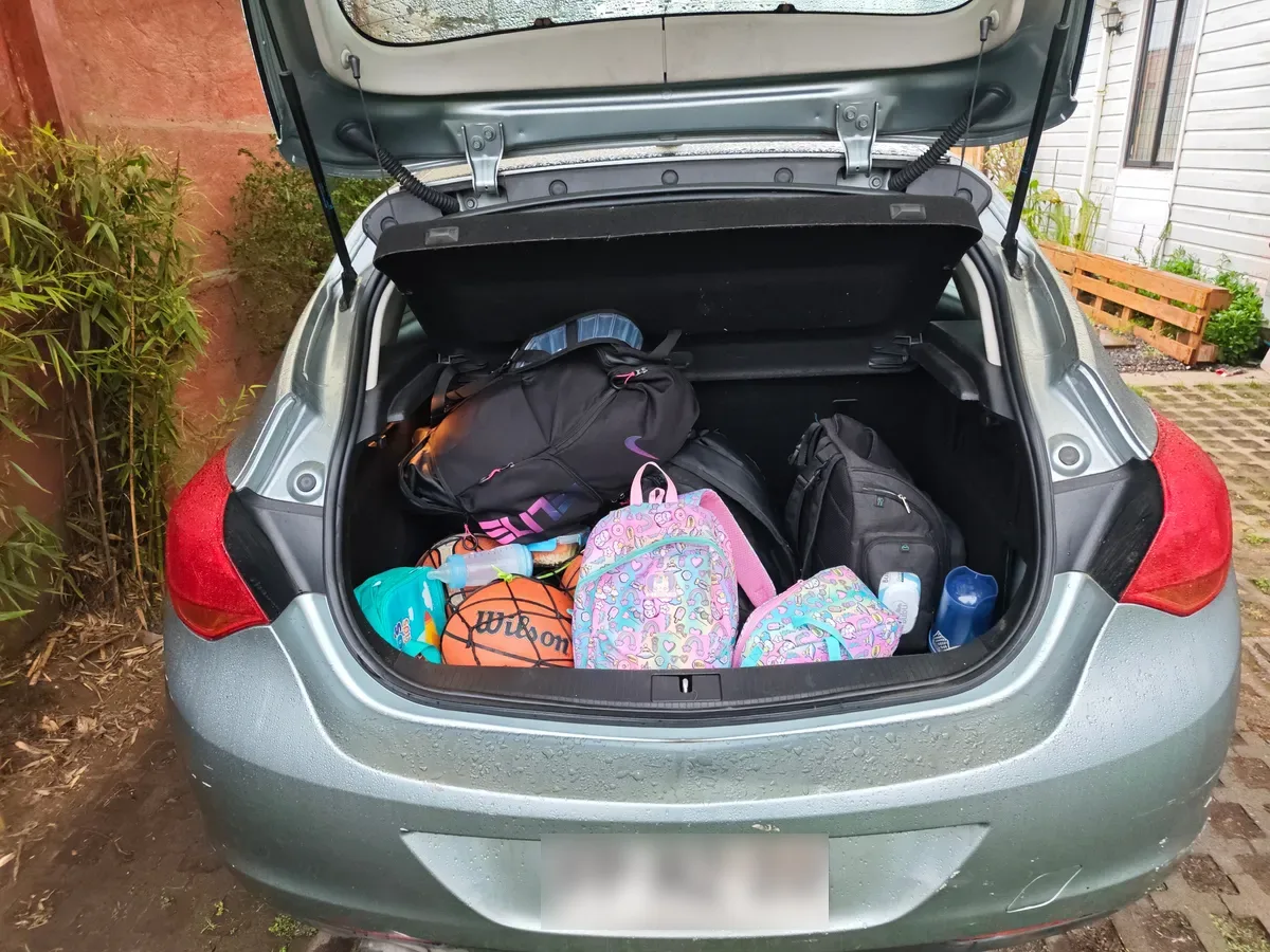 OPEL ASTRA 1.6 Iii Cosmo Hb5d At año 2013
