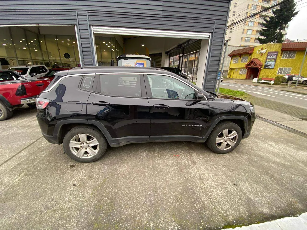 Jeep Compass 1.3 Sport 4x2 At 5p año 2023