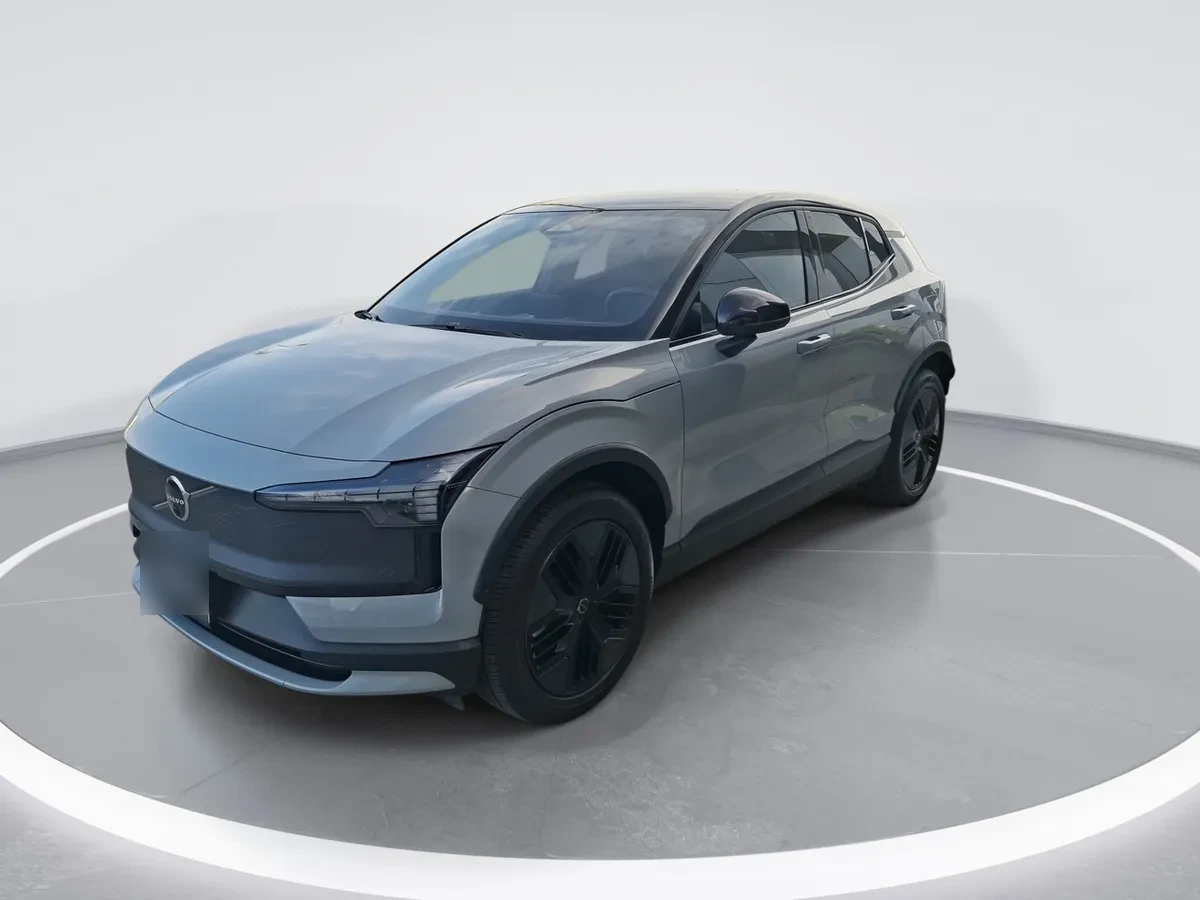 Volvo Ex30 Electrico Cross Country Ultra 4x4 At 5p año 2026