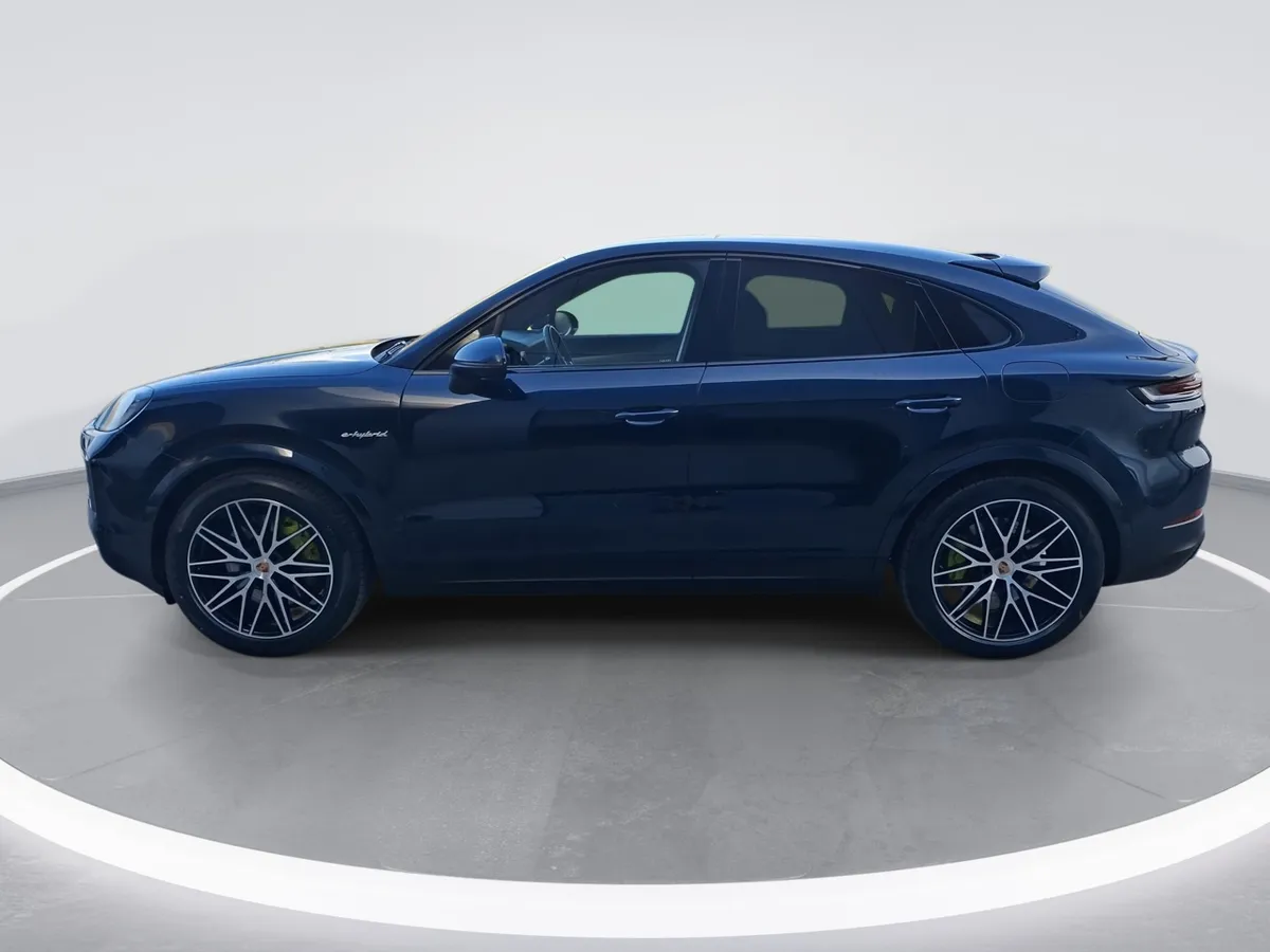 Porsche Cayenne 3.0 E-Hybrid Coupe 4x4 At 5p año 2025