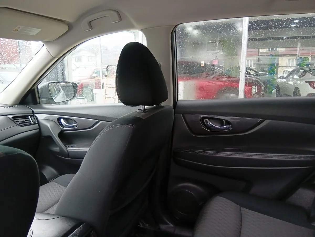 Nissan X-Trail 2.5 Sense 4x2 3row Cvt At 5p año 2021