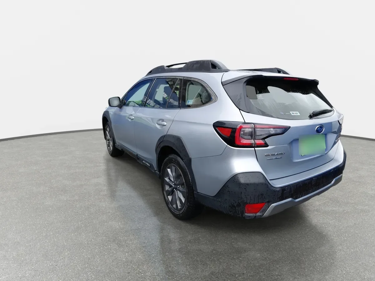 Subaru Outback 2.5i Dynamic Awd Cvt At 5p año 2024