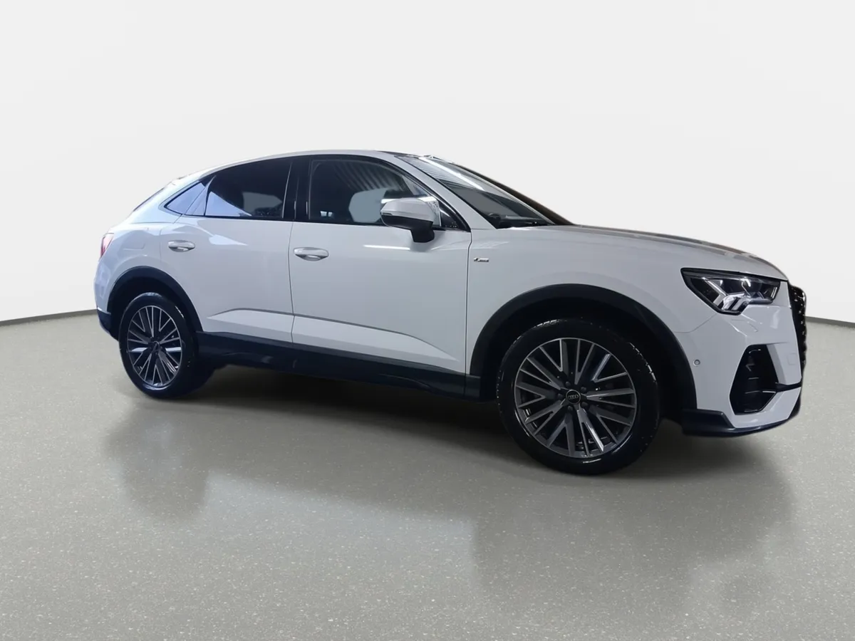 Audi Q3 1.5 35 Tfsi S-Line Sportback 4x2 S-Tronic At 5p año 2026