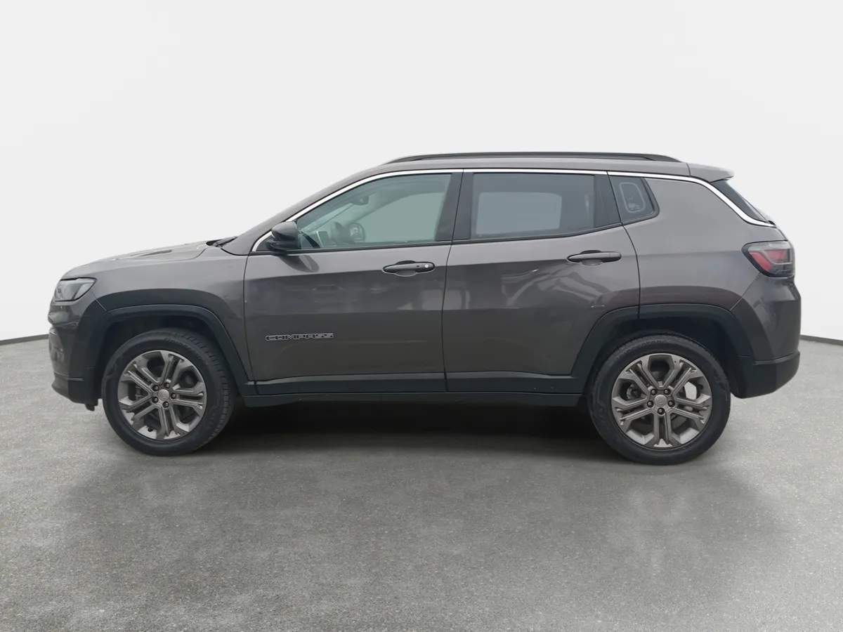 Jeep Compass 1.3 Longitude 4x2 At 5p año 2024
