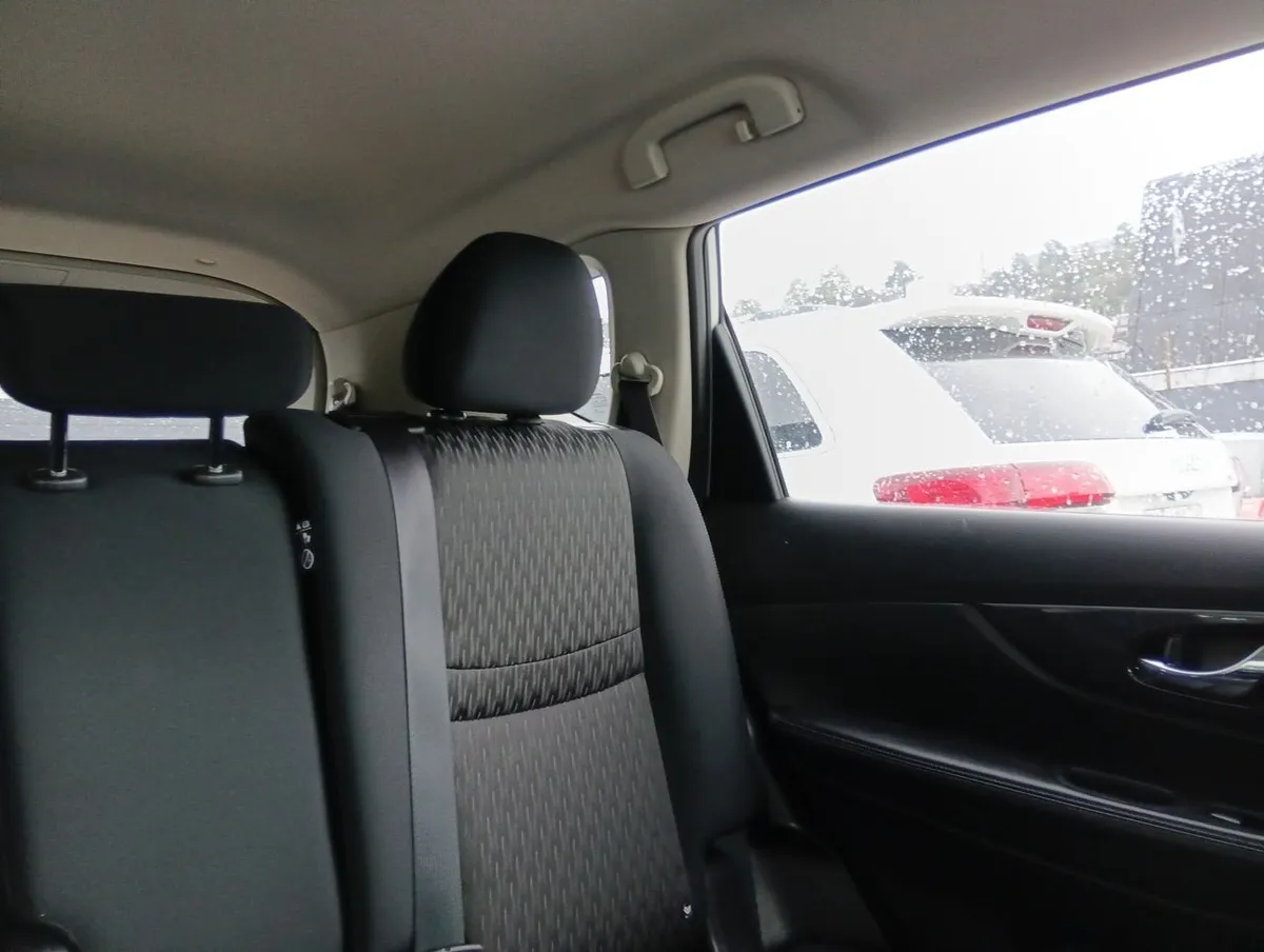 Nissan X-Trail 2.5 Sense 4x2 3row Cvt At 5p año 2021