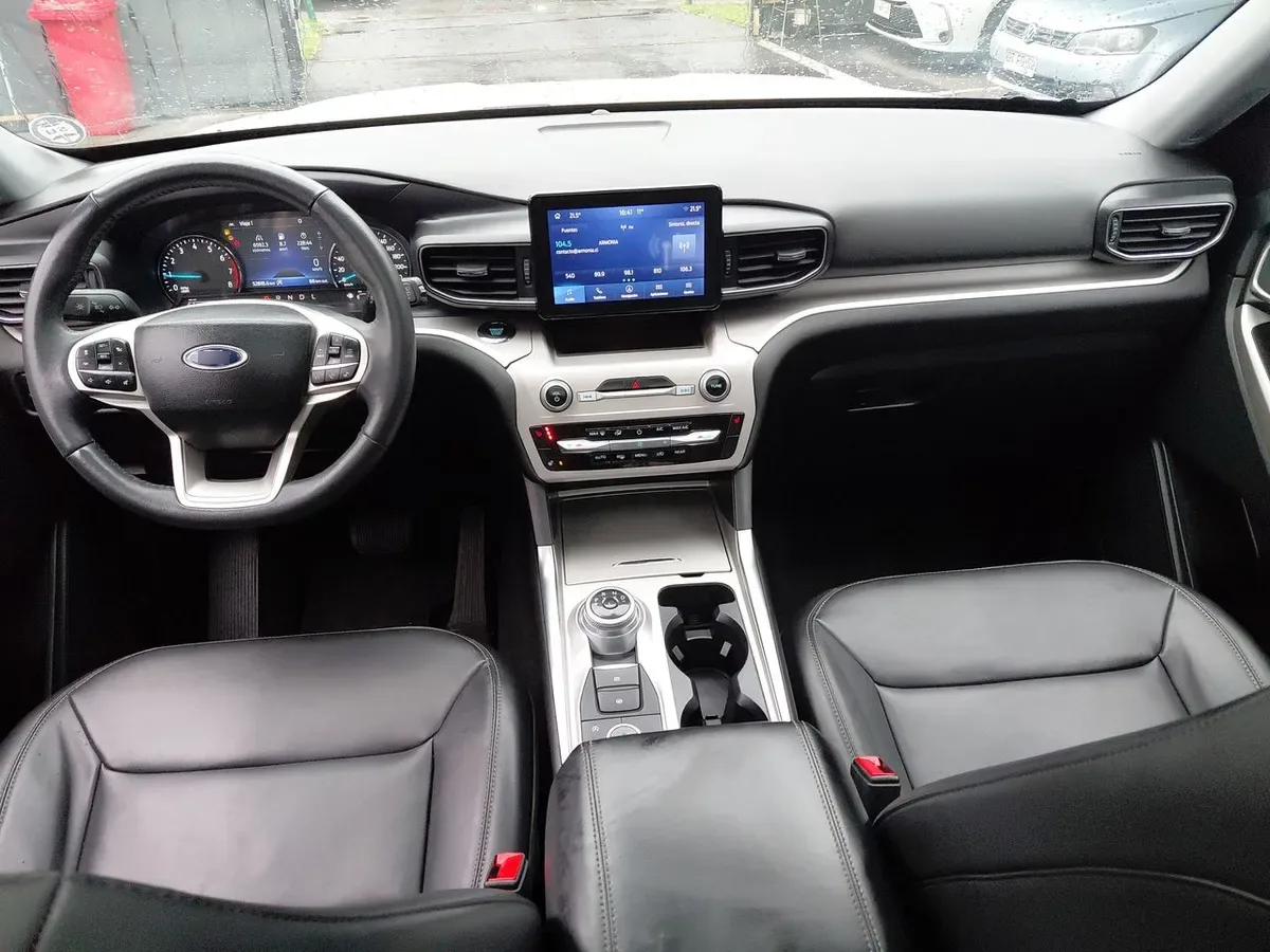 Ford Explorer 2.3 Ecoboost Xlt 4x4 At 5p año 2024