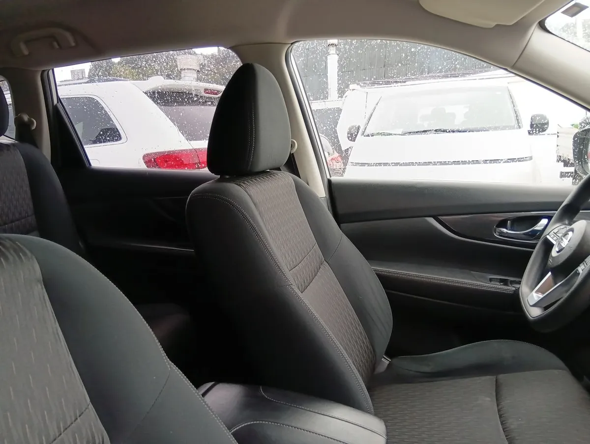 Nissan X-Trail 2.5 Sense 4x2 3row Cvt At 5p año 2021