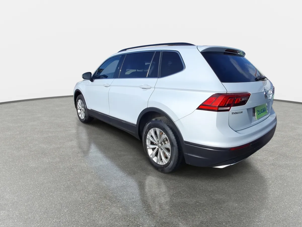 Volkswagen Tiguan 1.4 Tsi Comfortline 4x2 At 5p año 2018