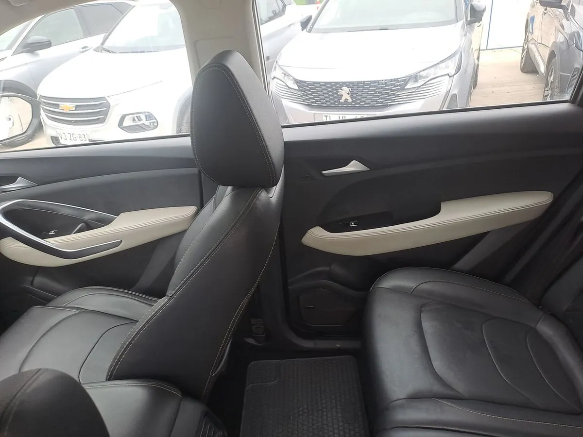 Chevrolet Captiva 1.5t Ltz Fwd Mt 5p año 2022