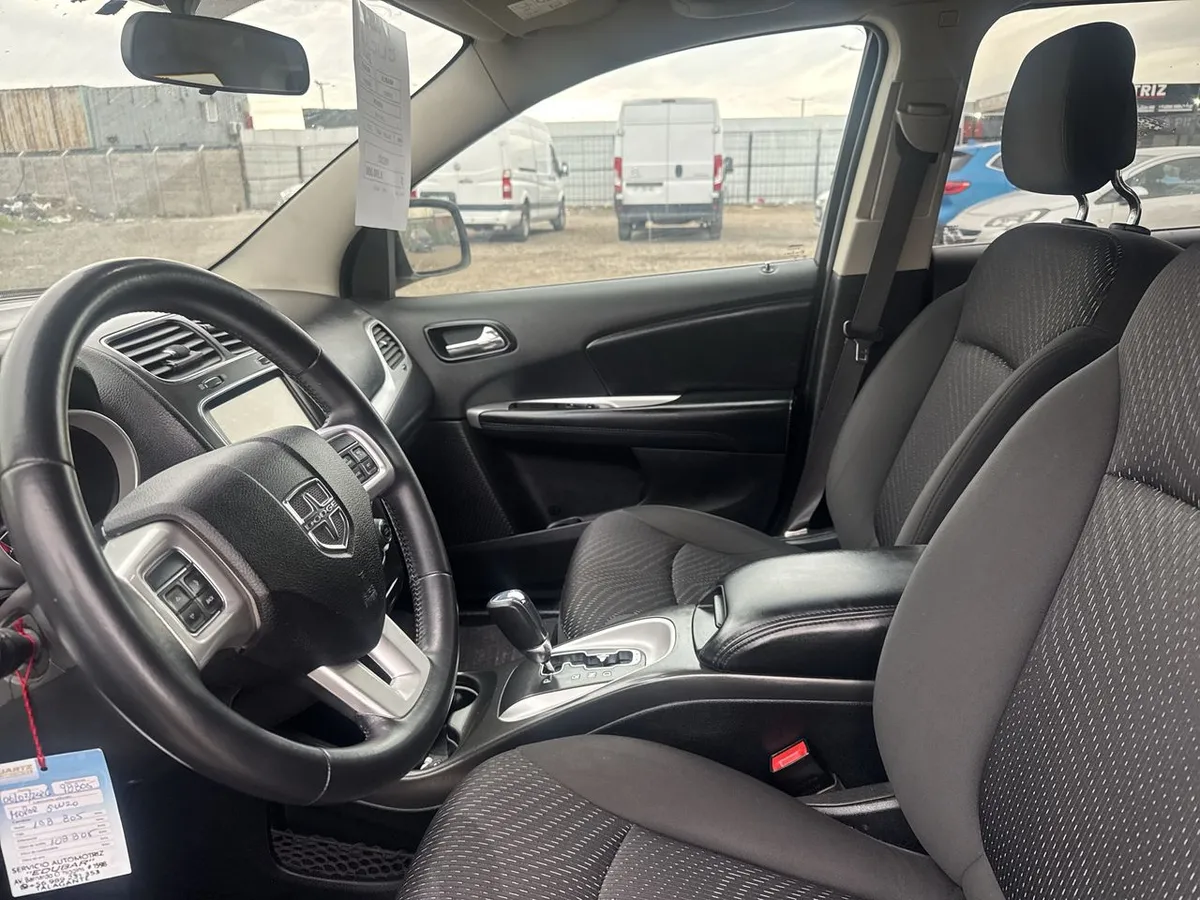 Dodge Journey 2.4 Se 4x2 At 5p año 2018