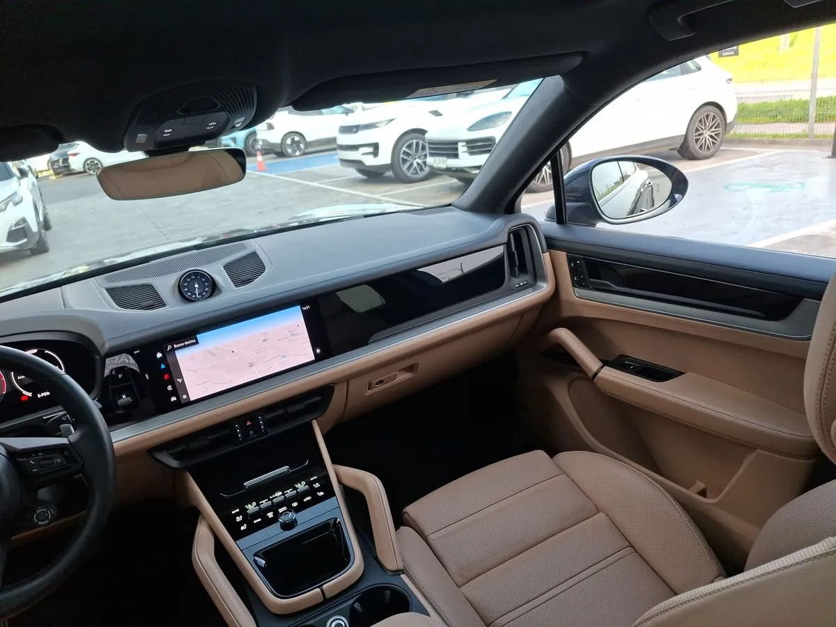 Porsche Cayenne 3.0 E-Hybrid Coupe 4x4 At 5p año 2025