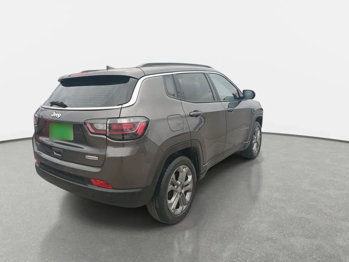 Jeep Compass 1.3 Longitude 4x2 At 5p año 2024