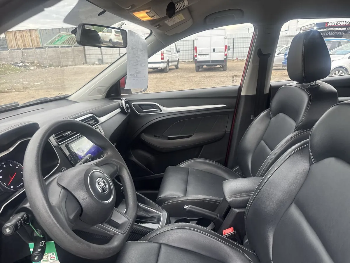 MG Mg Zs 1.5 Std 4x2 At 5p año 2024