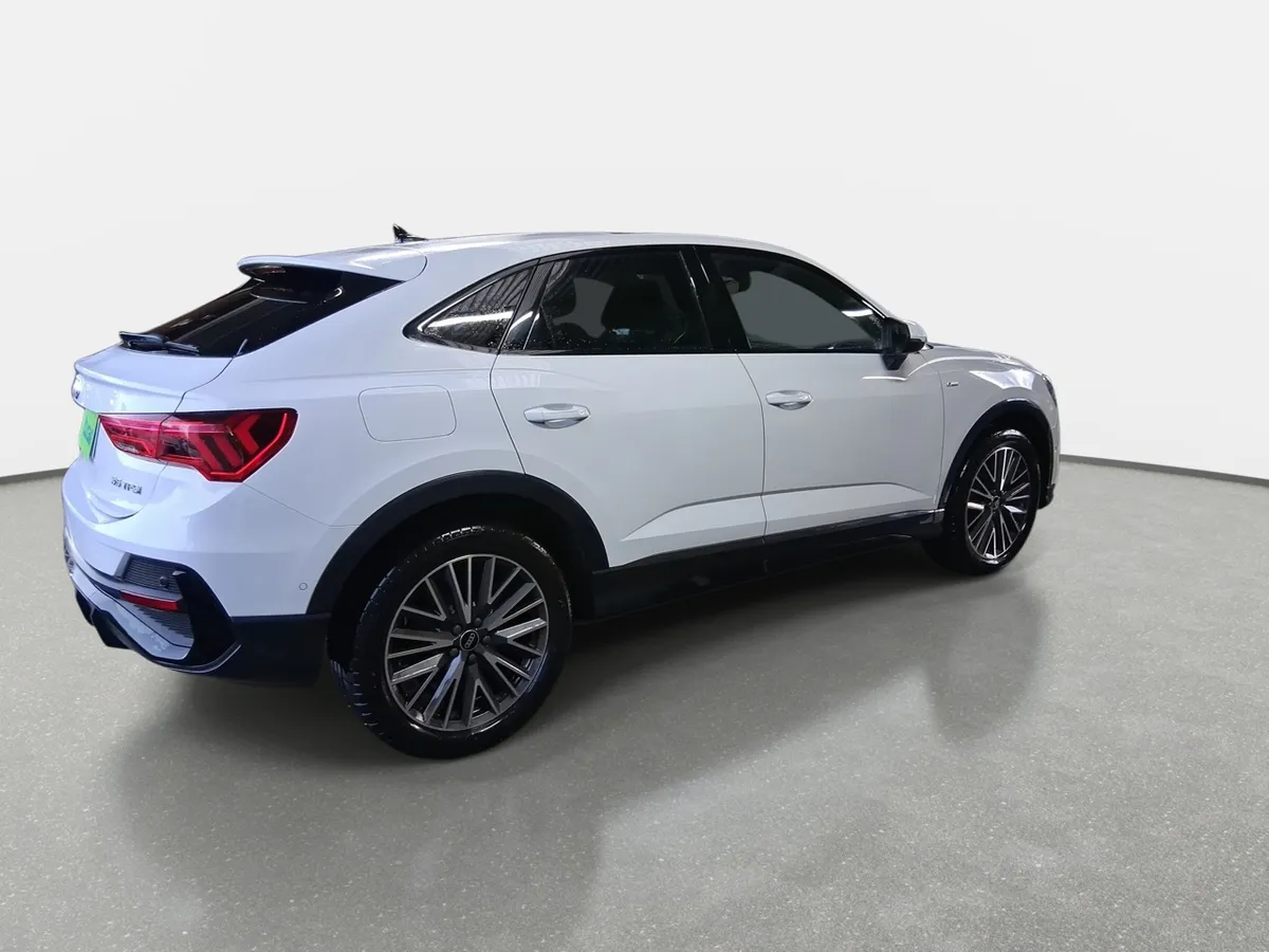 Audi Q3 1.5 35 Tfsi S-Line Sportback 4x2 S-Tronic At 5p año 2026