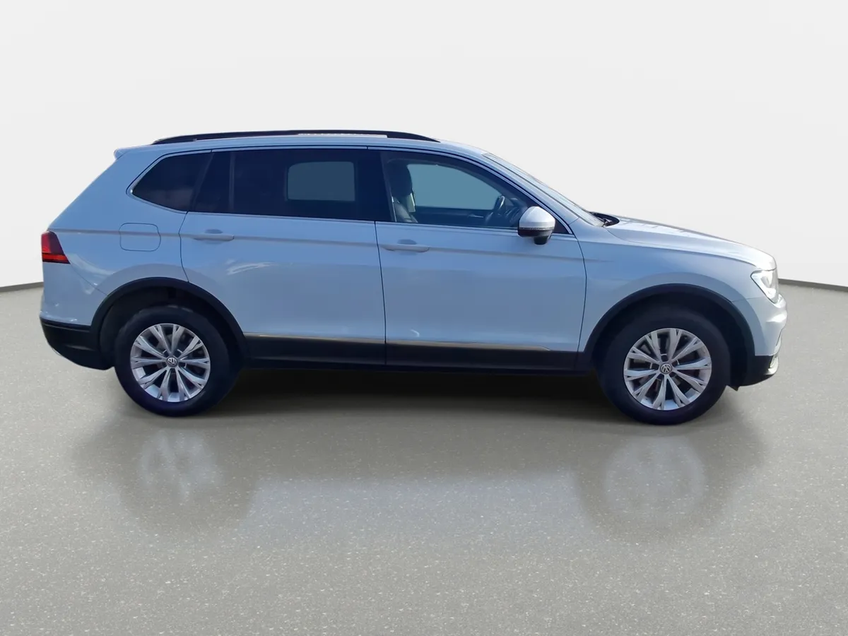 Volkswagen Tiguan 1.4 Tsi Comfortline 4x2 At 5p año 2018