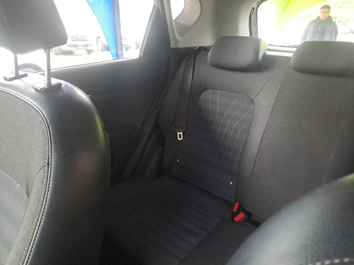 Kia Sonet 1.5 Ex Full 4x2 6mt 5p año 2023