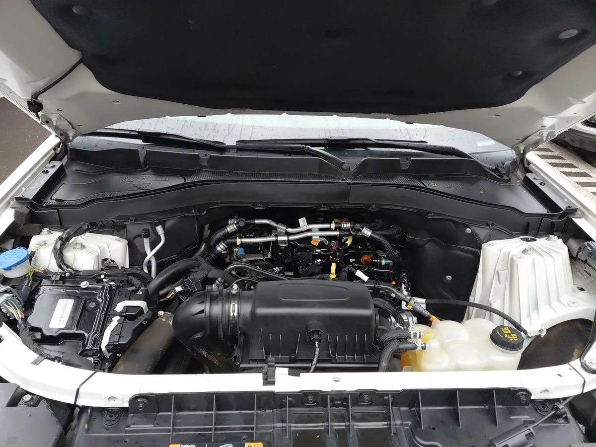 Ford Explorer 2.3 Ecoboost Xlt 4x4 At 5p año 2024
