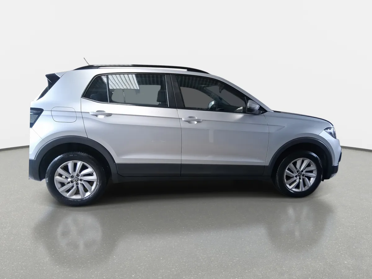 Volkswagen T-Cross 1.0 Tsi Trendline 4x2 5mt 5p año 2024