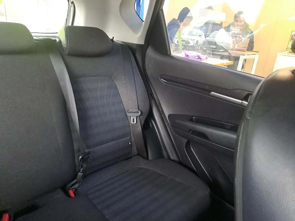 Kia Sonet 1.5 Ex Full 4x2 6mt 5p año 2023
