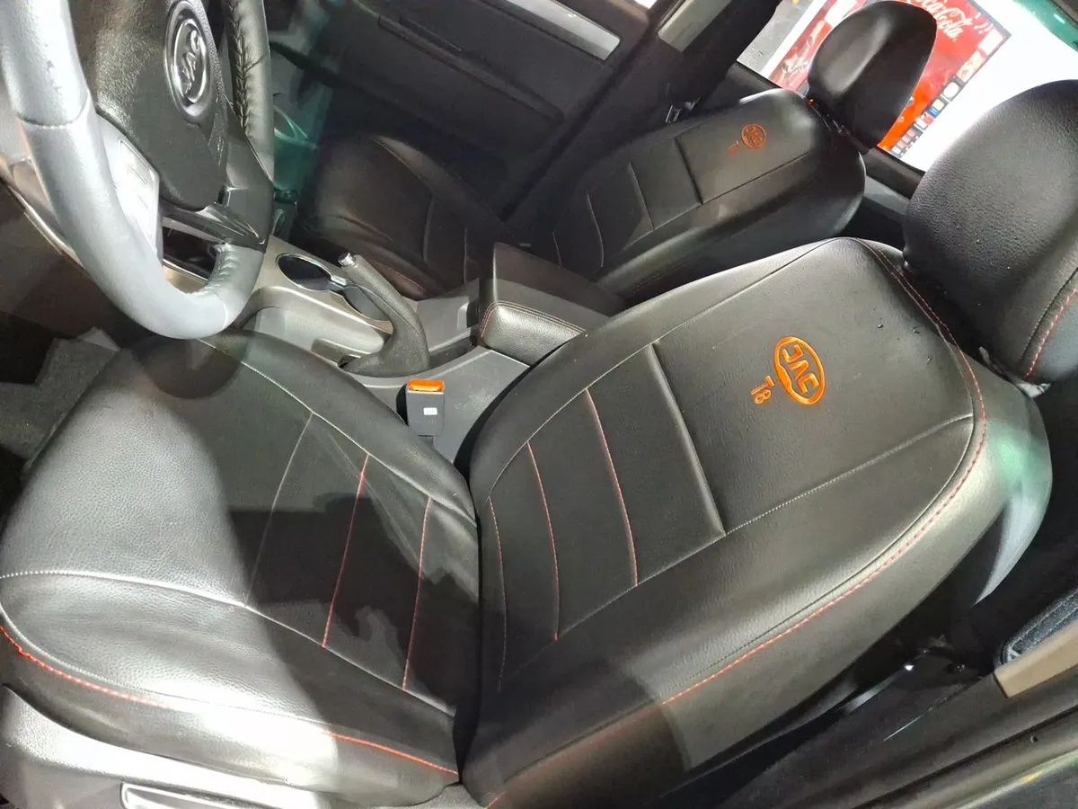 JAC T8 2.0 Comfort Diesel 4x2 Mt 4p año 2021