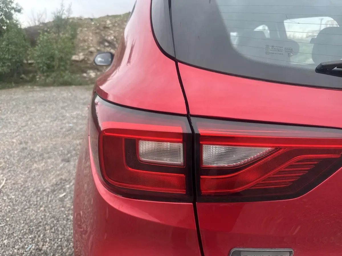 MG Mg Zs 1.5 Std 4x2 At 5p año 2024