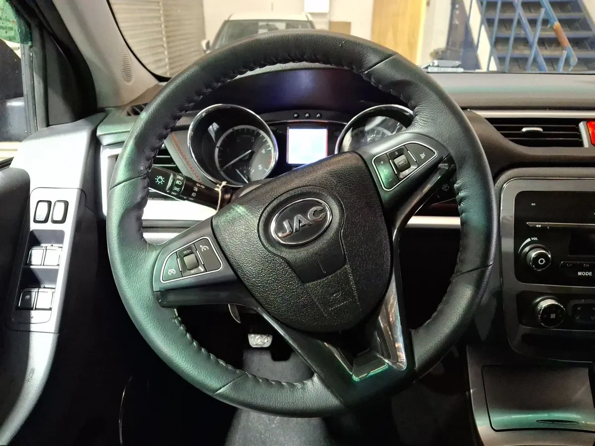 JAC T8 2.0 Comfort Diesel 4x2 Mt 4p año 2021