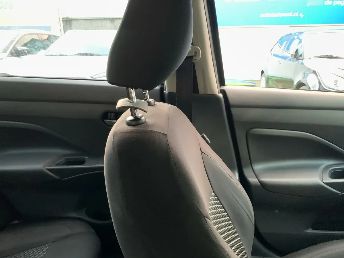 Nissan Versa 1.6 Sense 4x2 Mt 4p año 2021