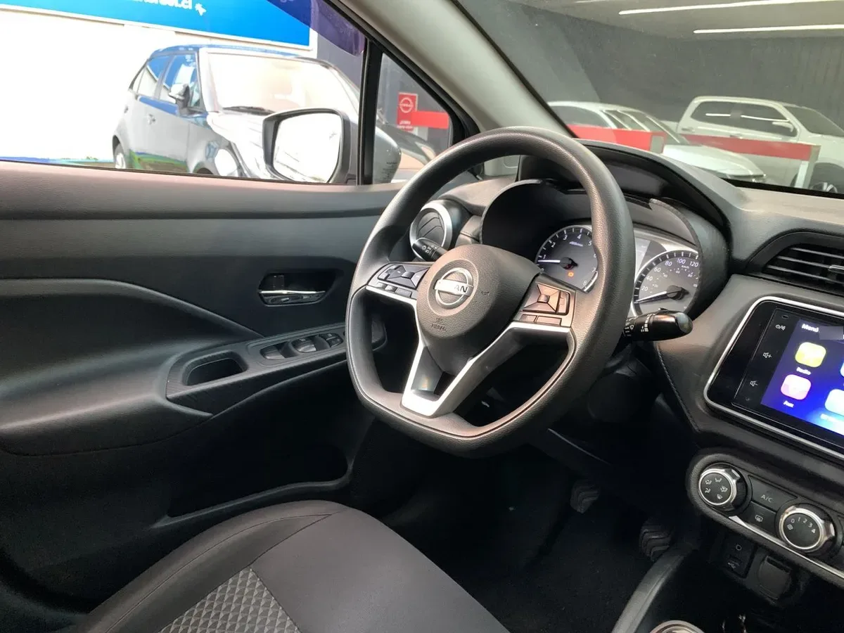 Nissan Versa 1.6 Sense 4x2 Mt 4p año 2021