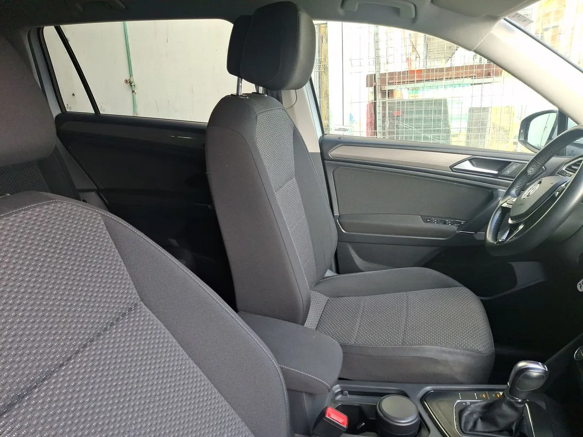 Volkswagen Tiguan 1.4 Tsi Comfortline 4x2 At 5p año 2018