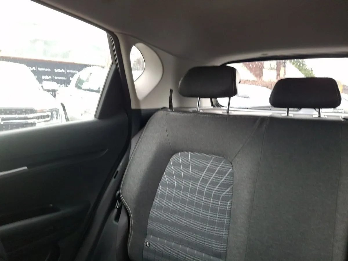 Kia Sonet 1.5 Ex Full 4x2 Ri 6mt 5p año 2024
