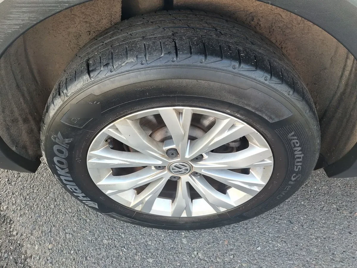 Volkswagen Tiguan 1.4 Tsi Comfortline 4x2 At 5p año 2018