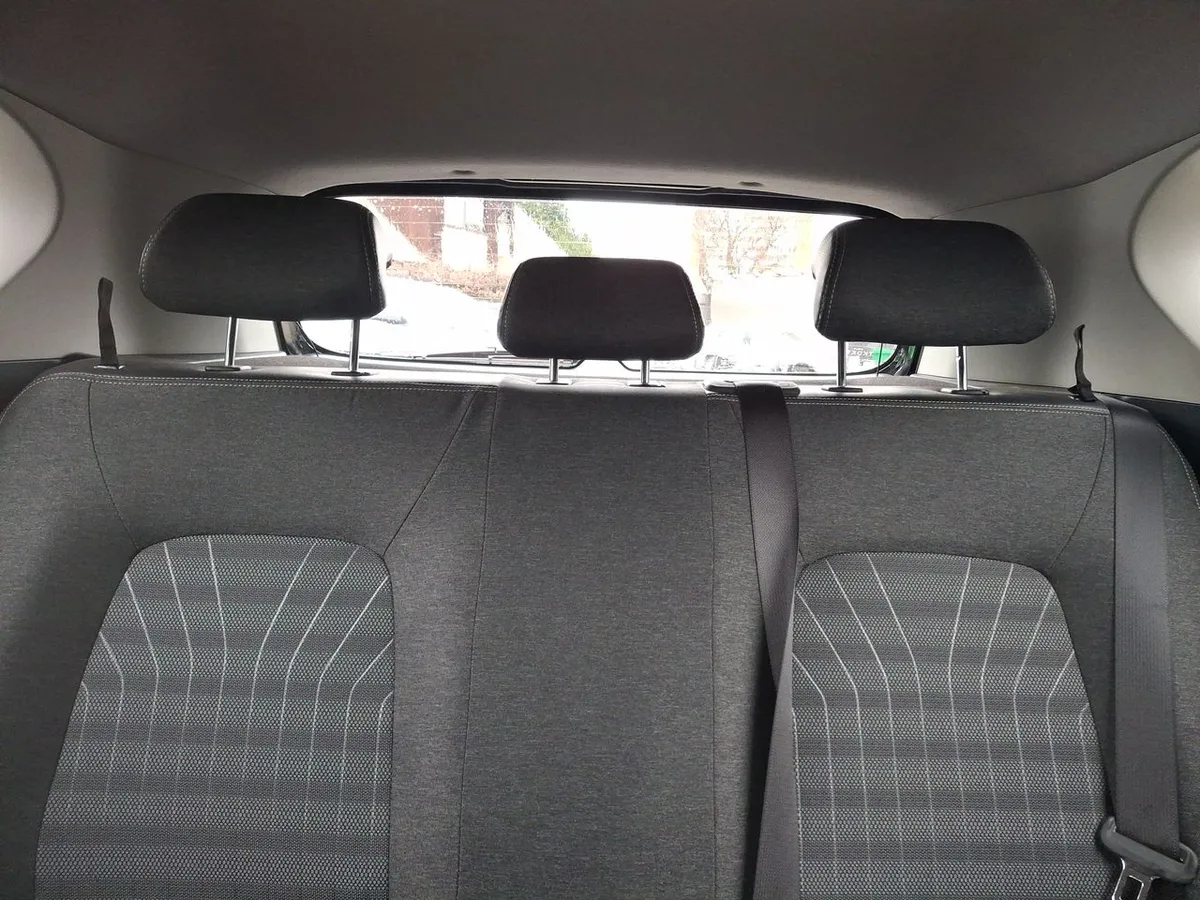 Kia Sonet 1.5 Ex Full 4x2 Ri 6mt 5p año 2024