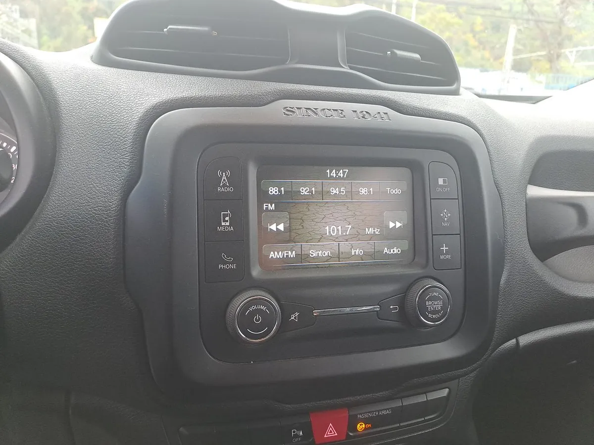 Jeep Renegade 1.8 Sport Lx 4x2 At 5p año 2018