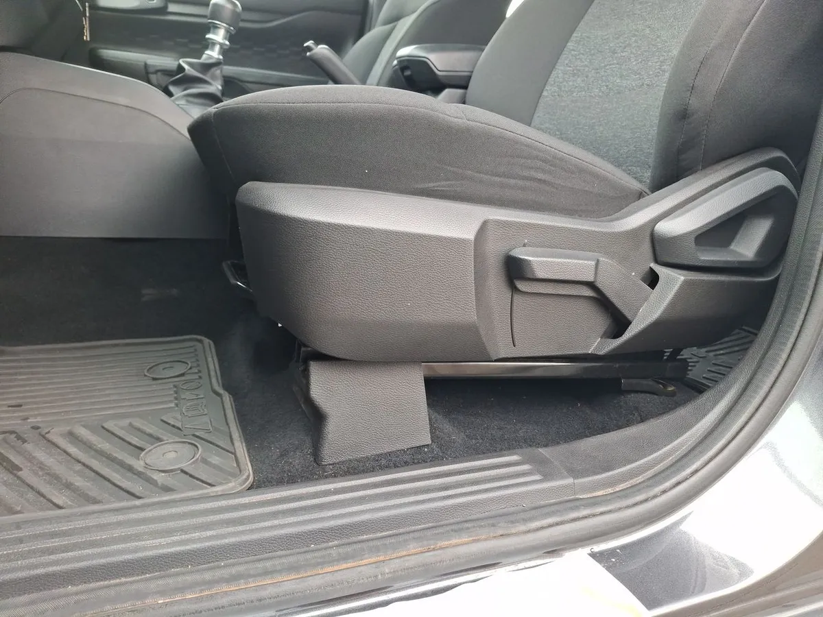 Ford Ranger 2.0 Xl Diesel 4x4 Dob. Cab. Mt 4p año 2025
