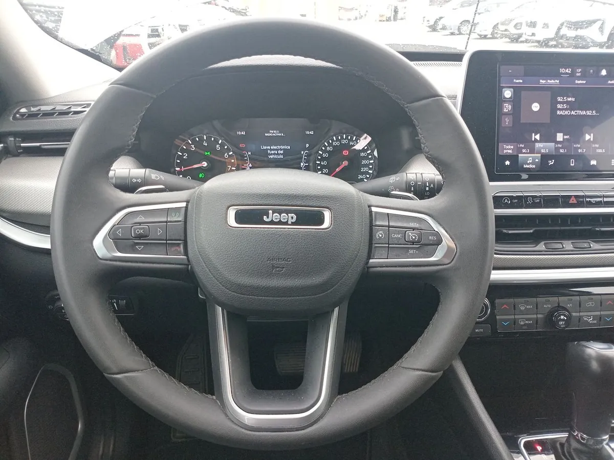 Jeep Compass 1.3 Longitude 4x2 At 5p año 2024