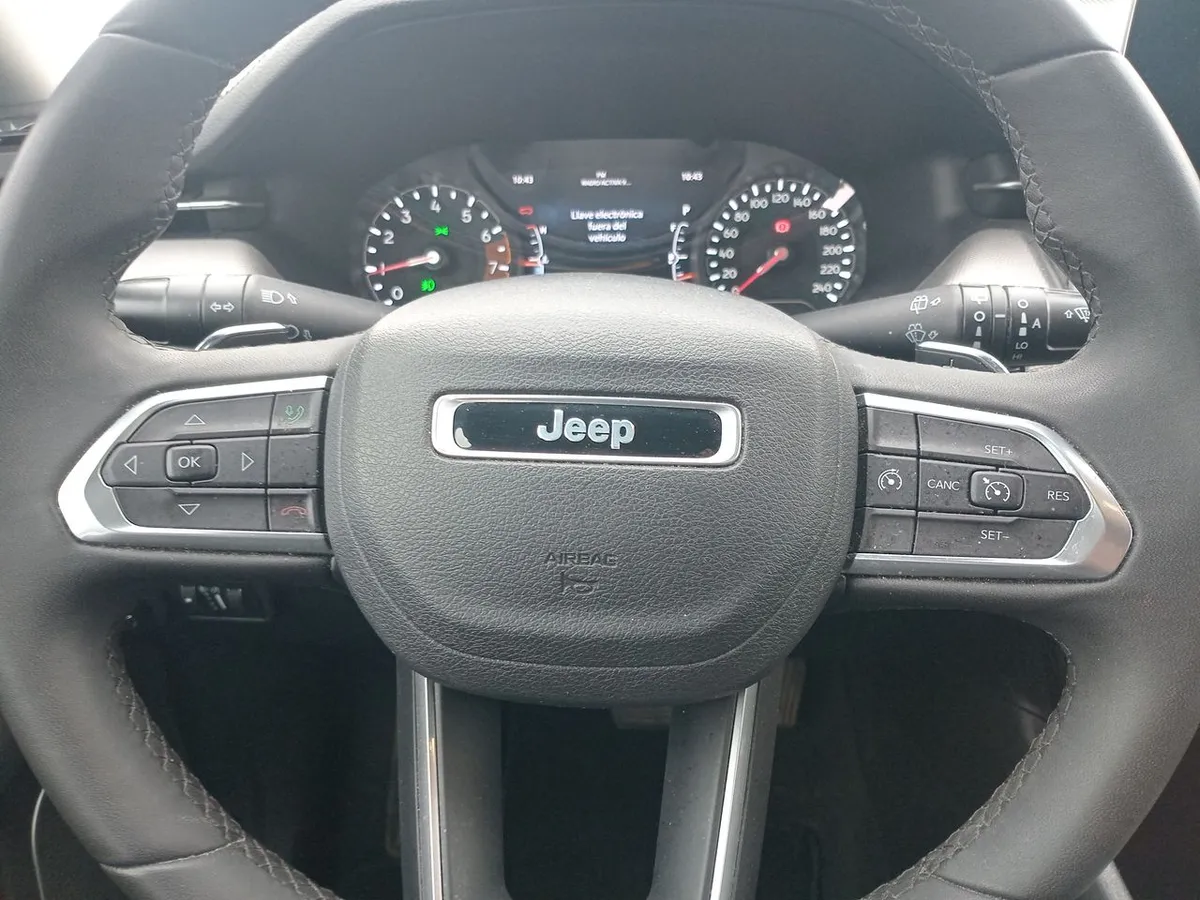 Jeep Compass 1.3 Longitude 4x2 At 5p año 2024
