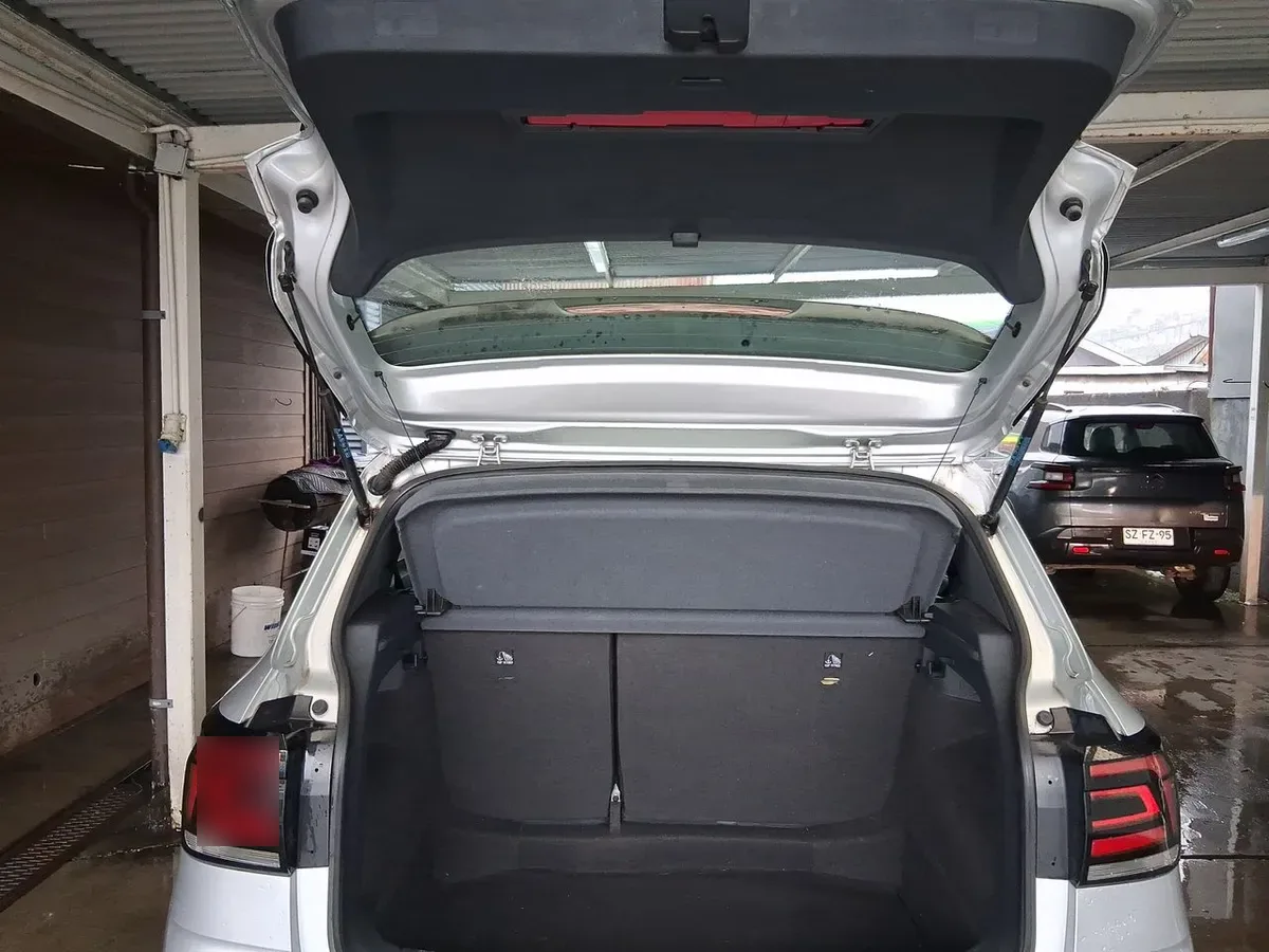 Volkswagen T-Cross 1.0 Tsi Trendline 4x2 5mt 5p año 2024