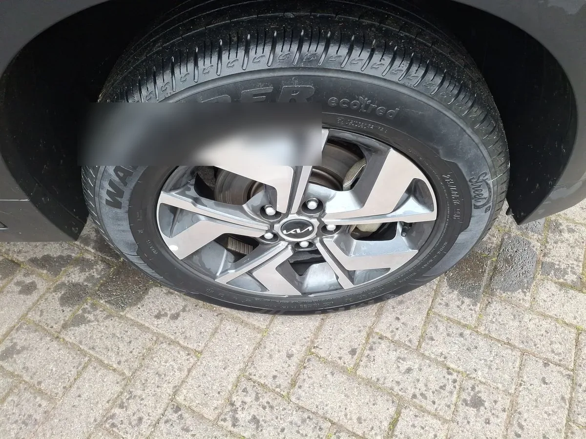Kia Sonet 1.5 Ex Full 4x2 Ri 6mt 5p año 2024