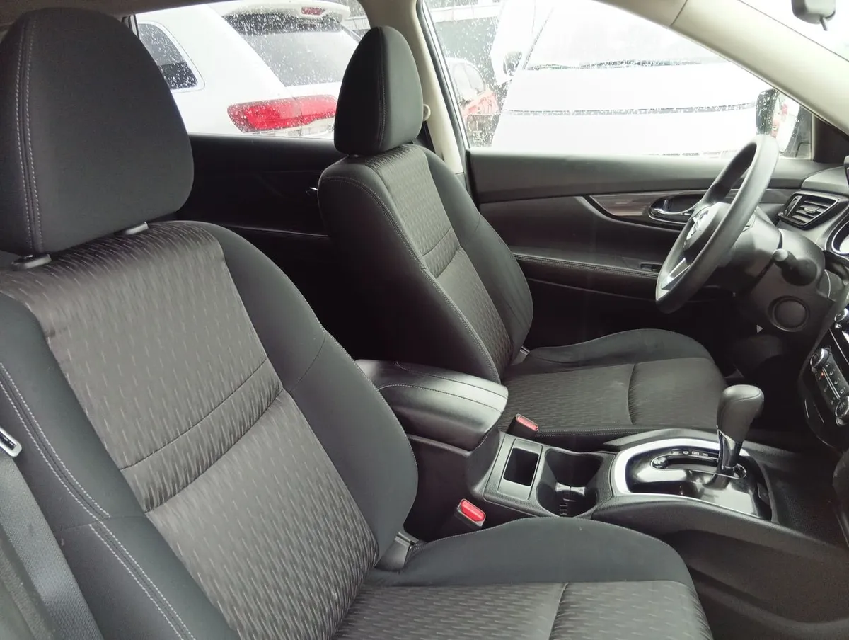Nissan X-Trail 2.5 Sense 4x2 3row Cvt At 5p año 2021
