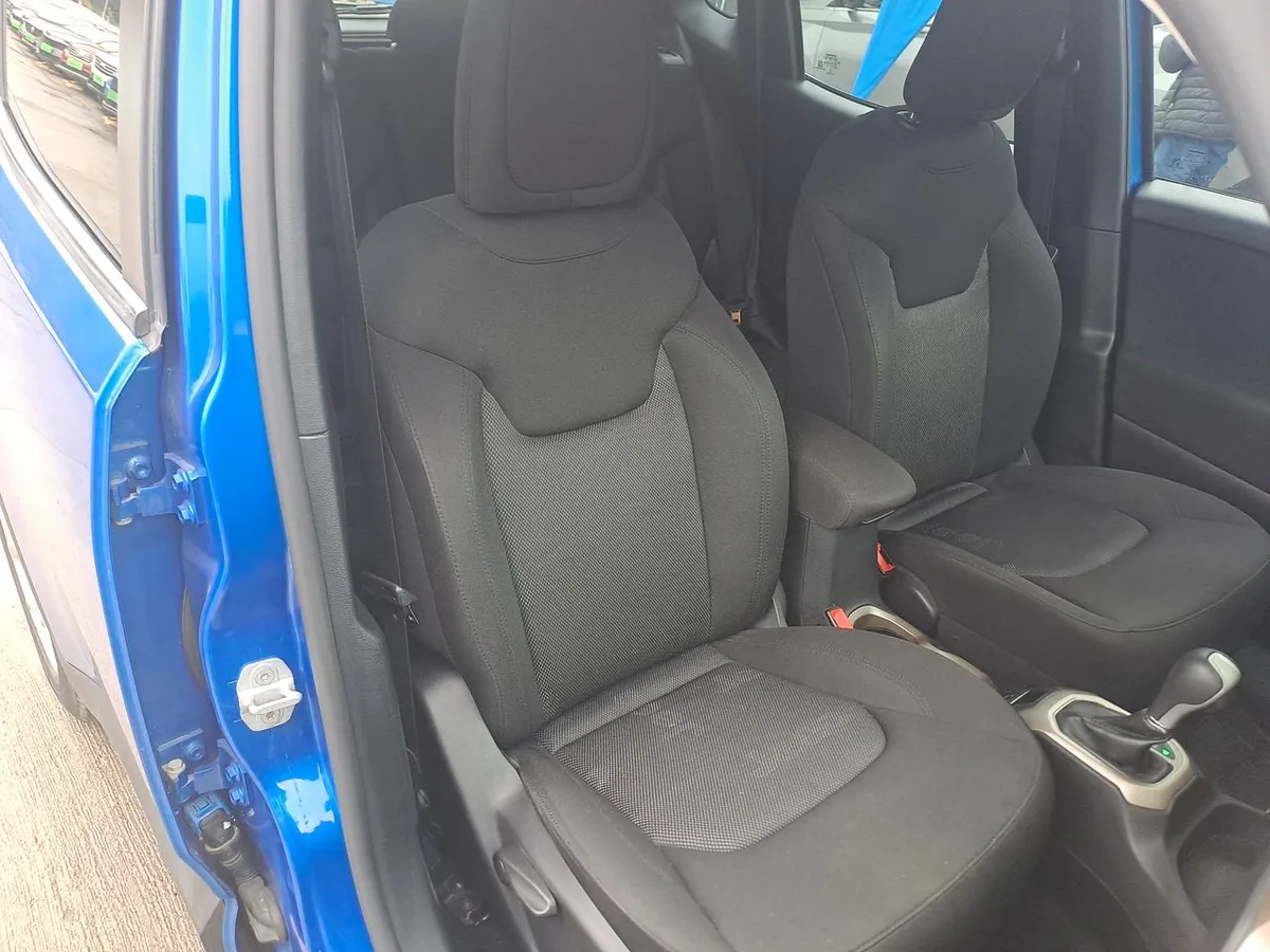 Jeep Renegade 1.8 Sport Lx 4x2 At 5p año 2018