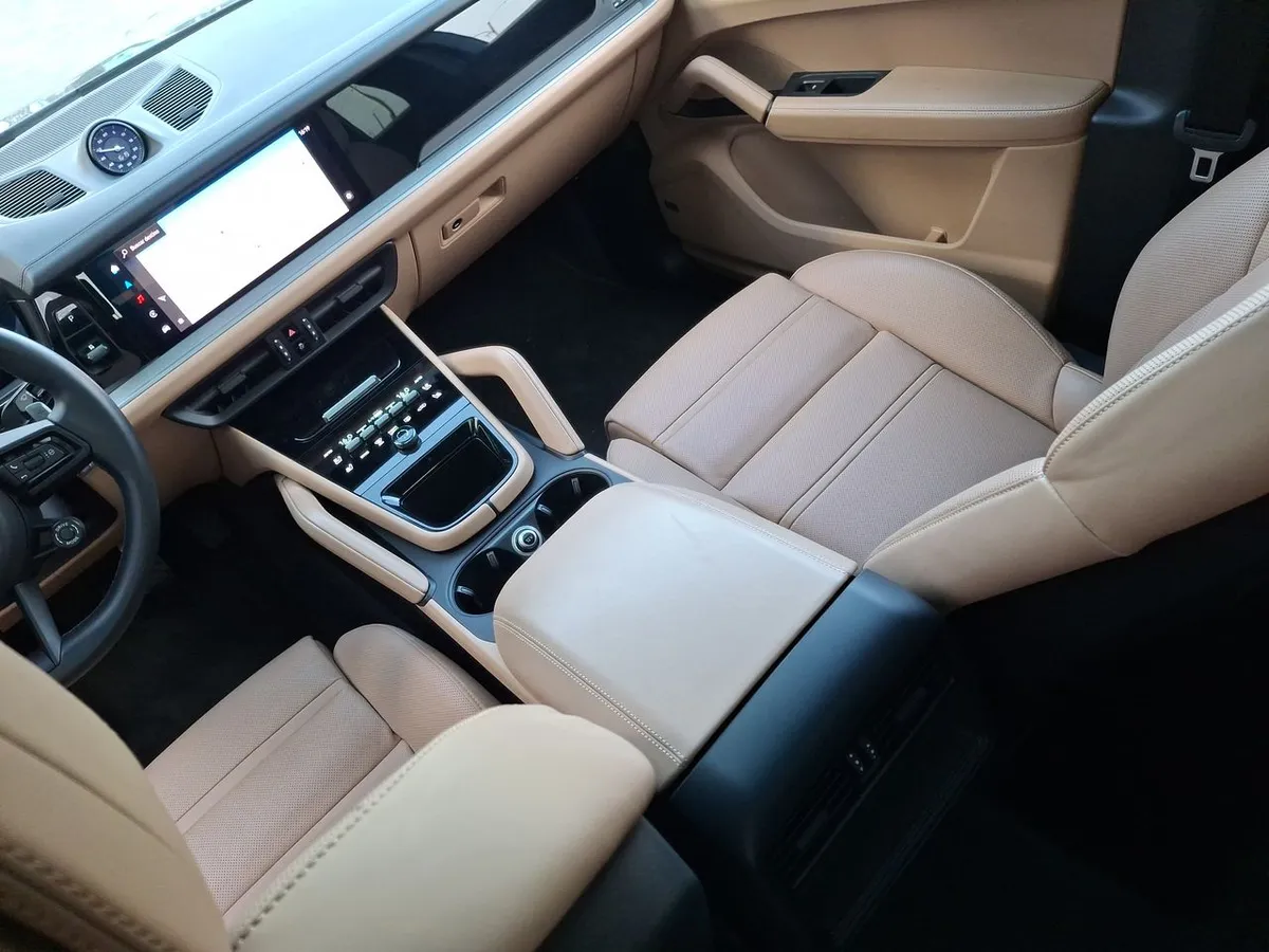 Porsche Cayenne 3.0 E-Hybrid Coupe 4x4 At 5p año 2025