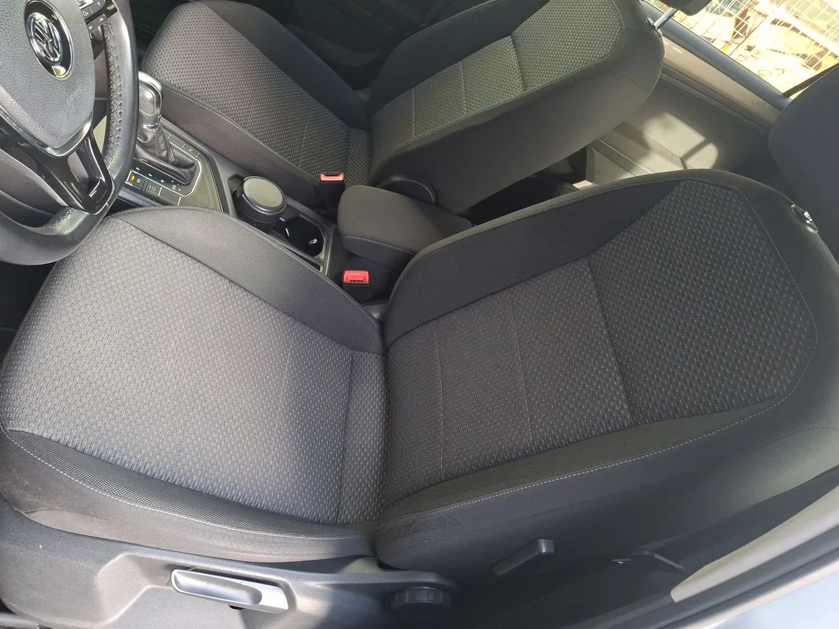 Volkswagen Tiguan 1.4 Tsi Comfortline 4x2 At 5p año 2018