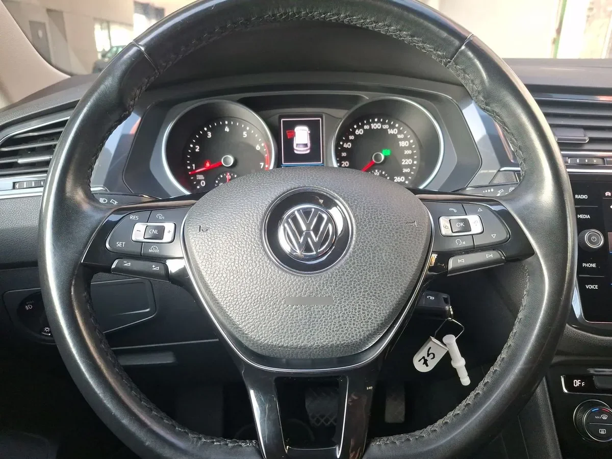 Volkswagen Tiguan 1.4 Tsi Comfortline 4x2 At 5p año 2018