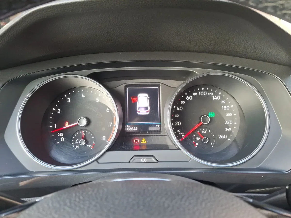 Volkswagen Tiguan 1.4 Tsi Comfortline 4x2 At 5p año 2018