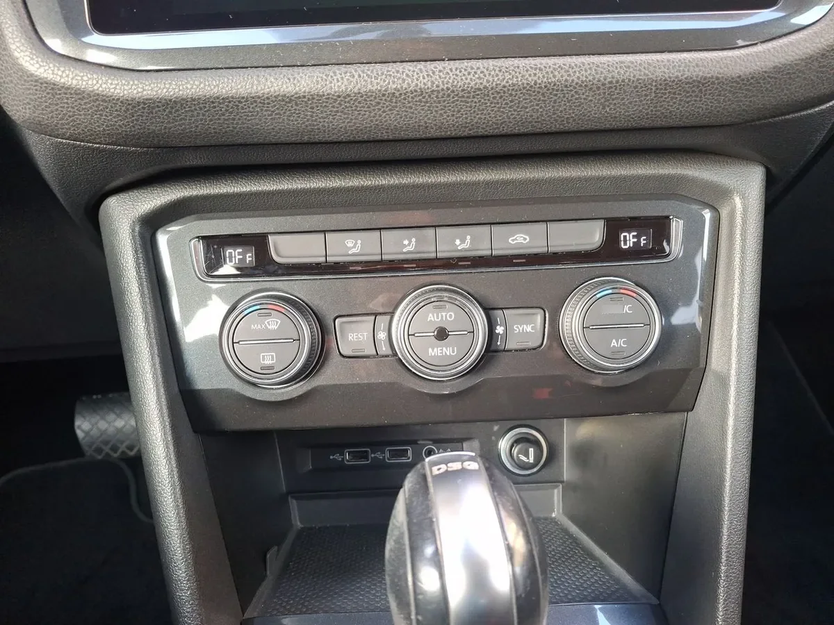 Volkswagen Tiguan 1.4 Tsi Comfortline 4x2 At 5p año 2018
