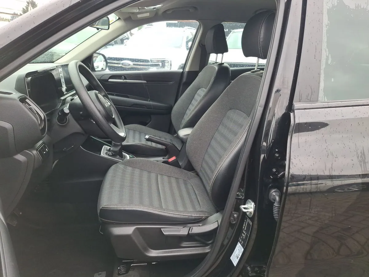 Kia Sonet 1.5 Ex Full 4x2 Ri 6mt 5p año 2024