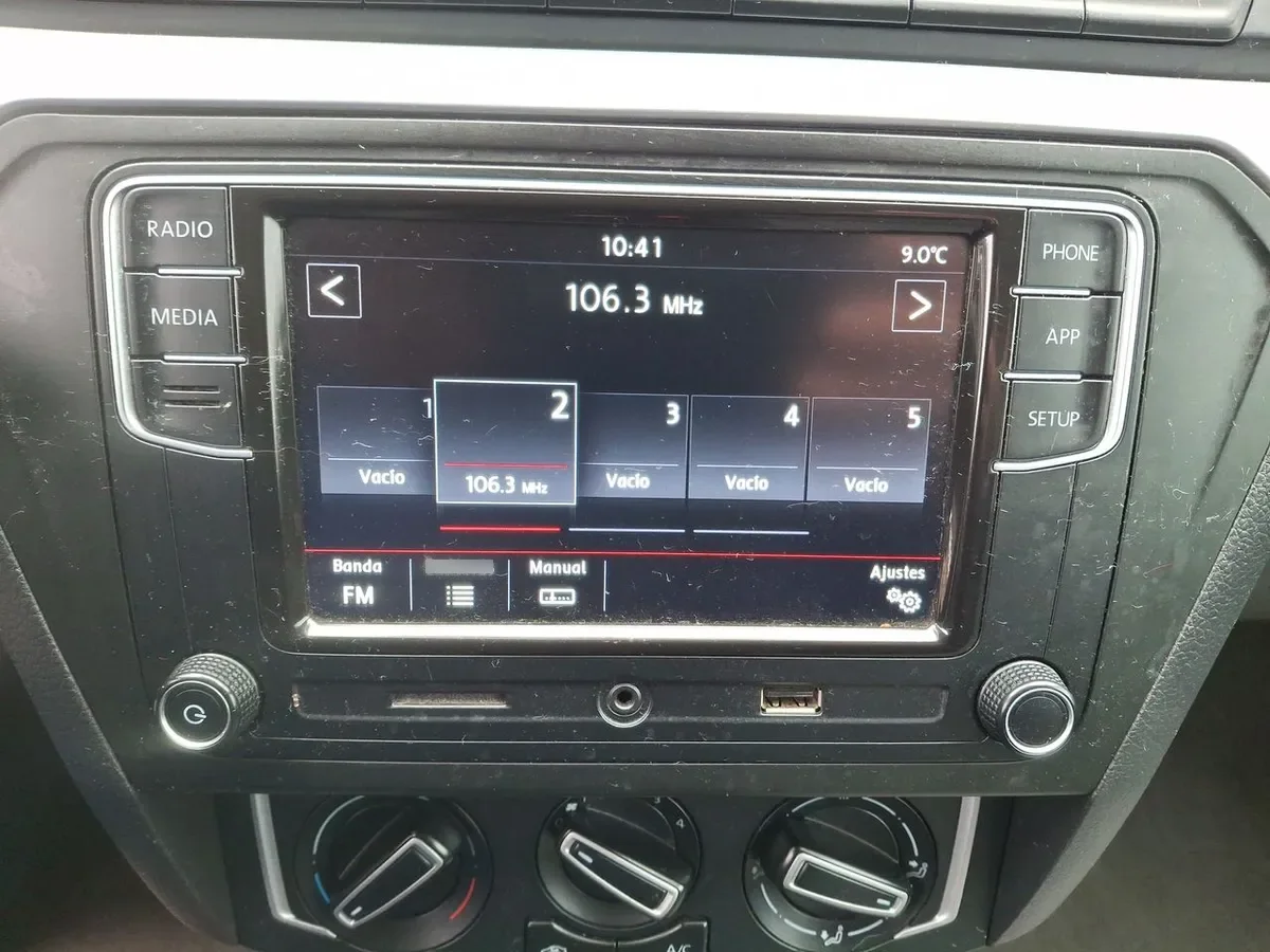 Volkswagen Gol 1.6 Highline 4x2 Mt 5p año 2021