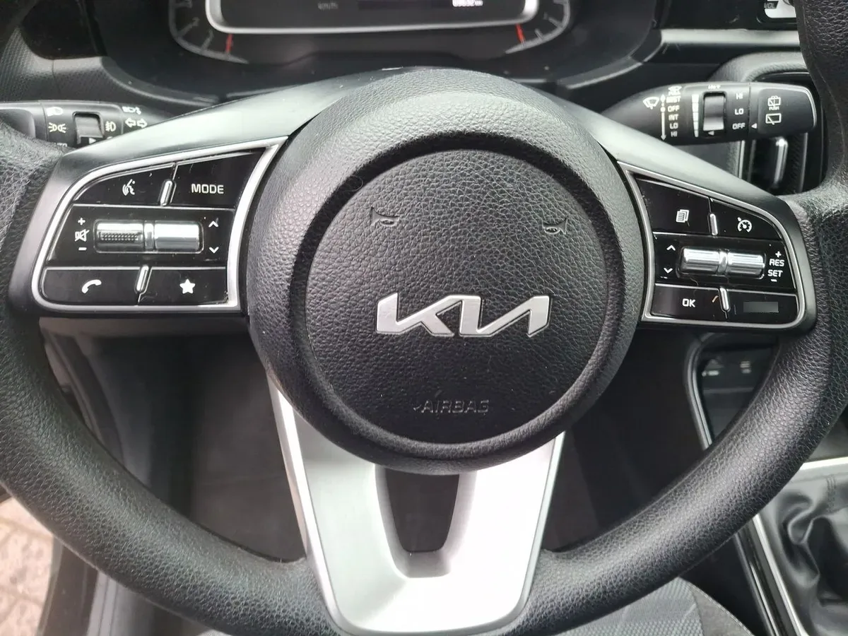 Kia Sonet 1.5 Ex Full 4x2 Ri 6mt 5p año 2024